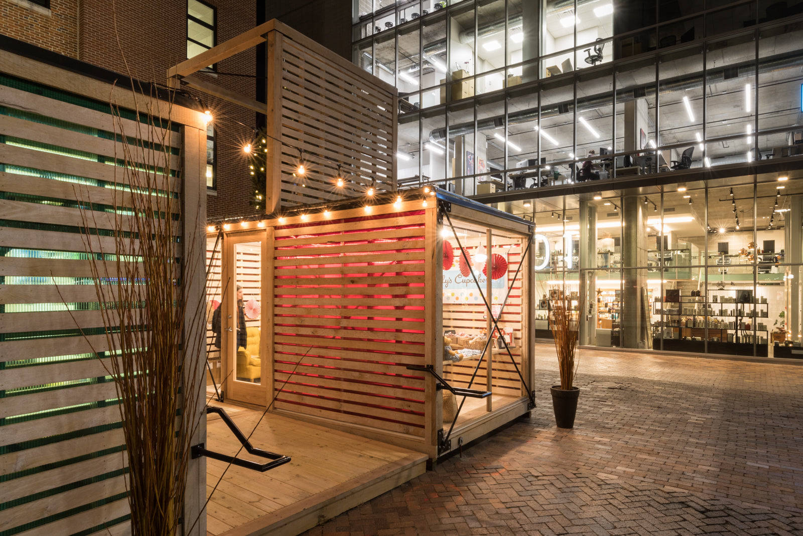 Downtown Iowa City Pop-Up Shops