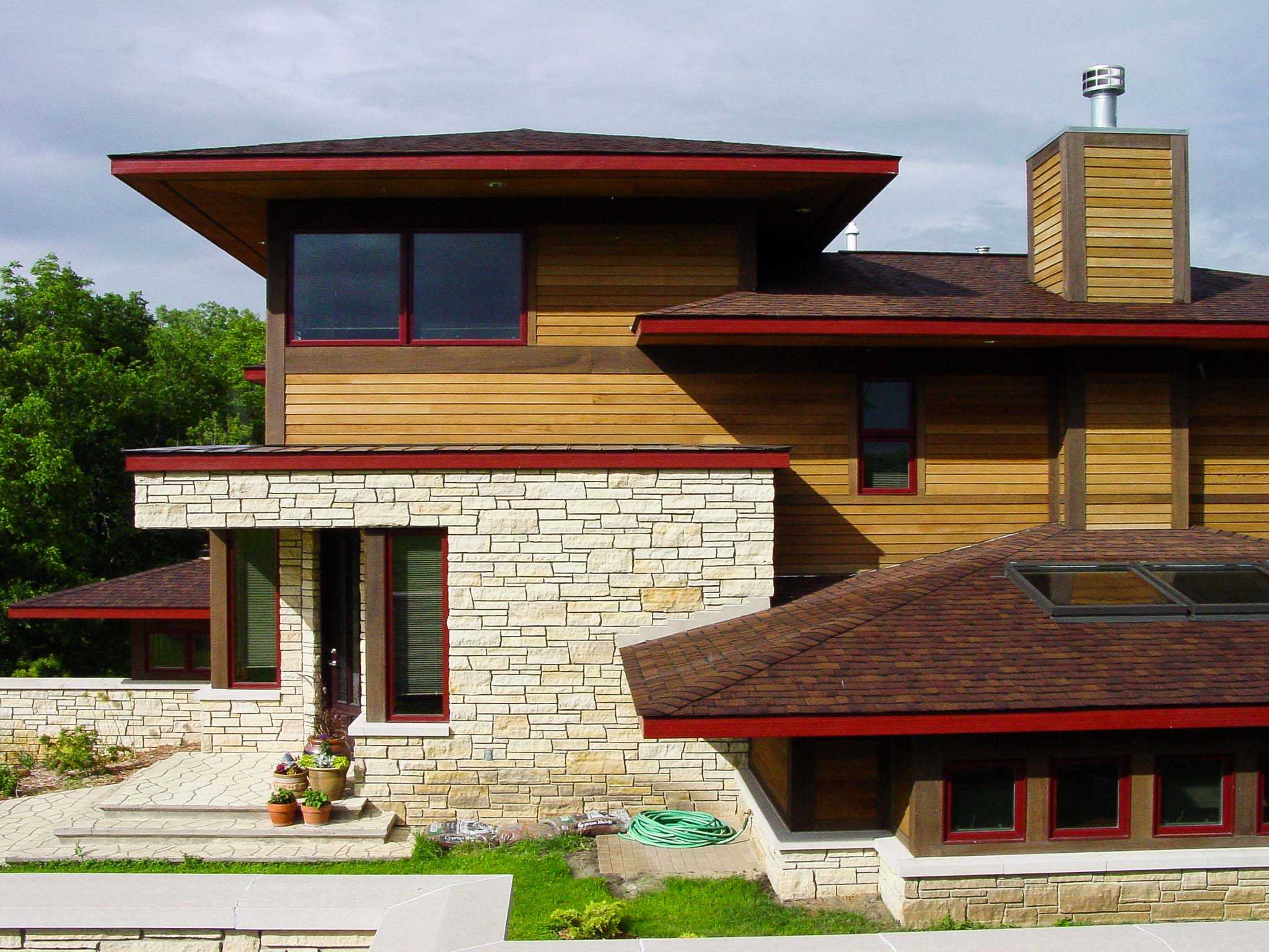Be House