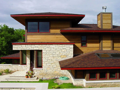 Be House